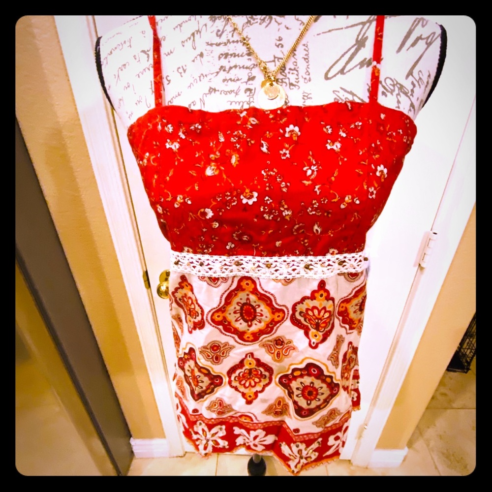 NWT🔥52 Weekendsspicy summer top w/tie back S